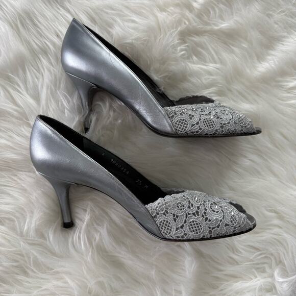 Stuart Weitzman | Women’s Silver Chantelle Chantilly Lace Leather Peep Toe Heels - Picture 7 of 14
